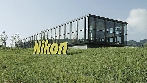 Nikon Hauptsitz Egg