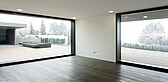 Das air-lux Fenster-Fassadensystem unterstreicht die Schlichtheit dieser Villa im Raum Zürich.