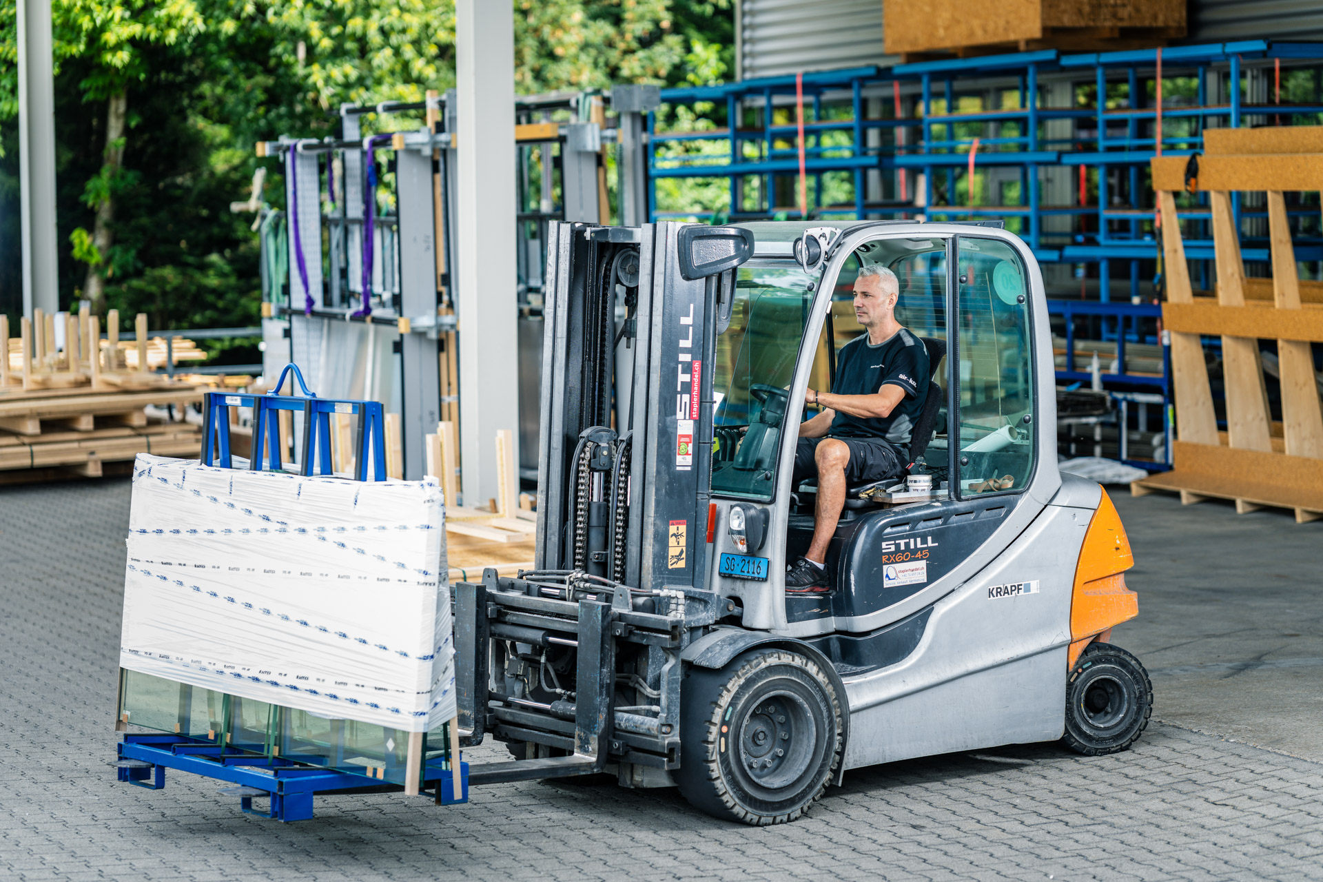 Krapf AG Home Produktion Logistik Stapler