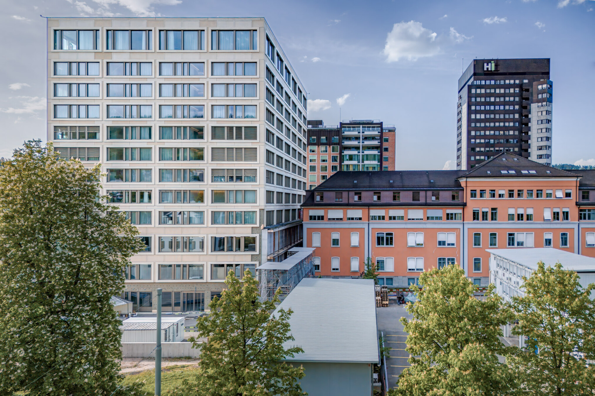 Krapf AG Referenz Kantonsspital SG Haus 07a Aussenansicht (5)