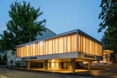 Krapf AG Referenz Kurtheater Baden Aussen Nacht Gelbes Licht