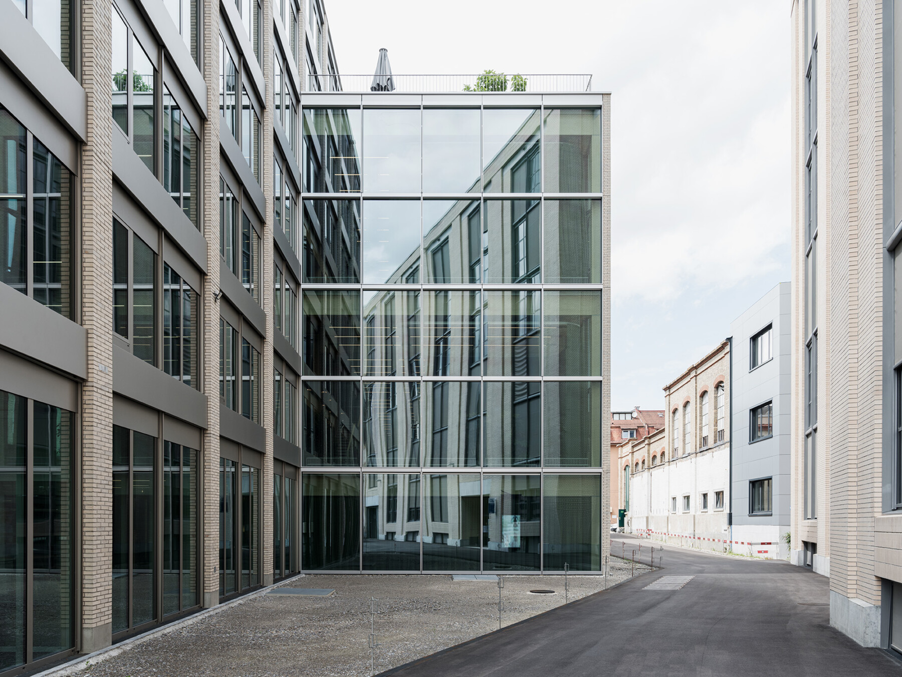 Krapf AG Referenz Lokstadt Elefant Winterthur Fassade Innenhof