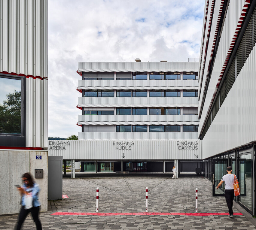 Krapf AG Referenz Sporttrakt 2 Winterthur Eingang