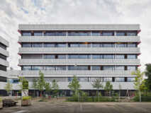 Krapf AG Referenz Sporttrakt 2 Winterthur Aussenansicht