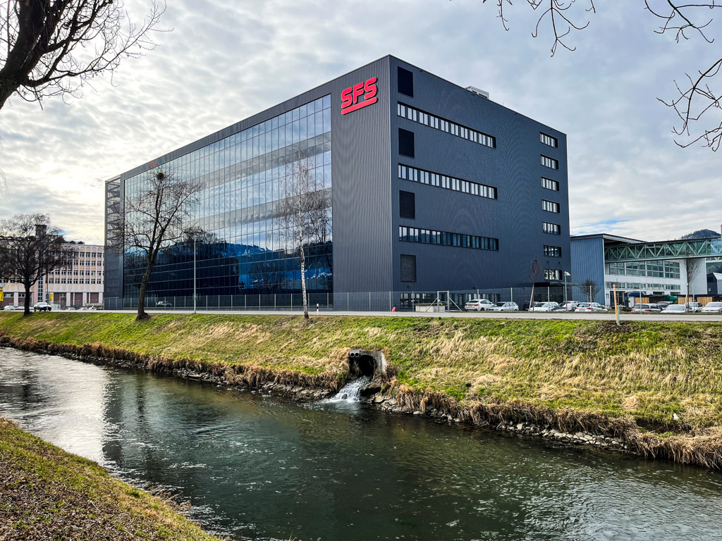 Krapf Referenz SFS Heerbrugg Aussen