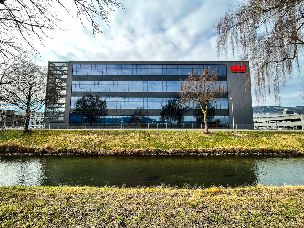 Krapf Referenz SFS Heerbrugg Aussen1